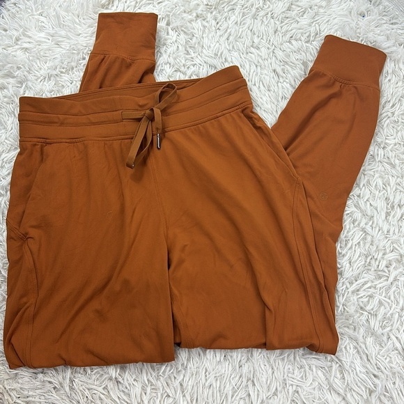 Lululemon Ready to Rulu High-Rise Jogger Butternut Brown - Picture 1 of 7